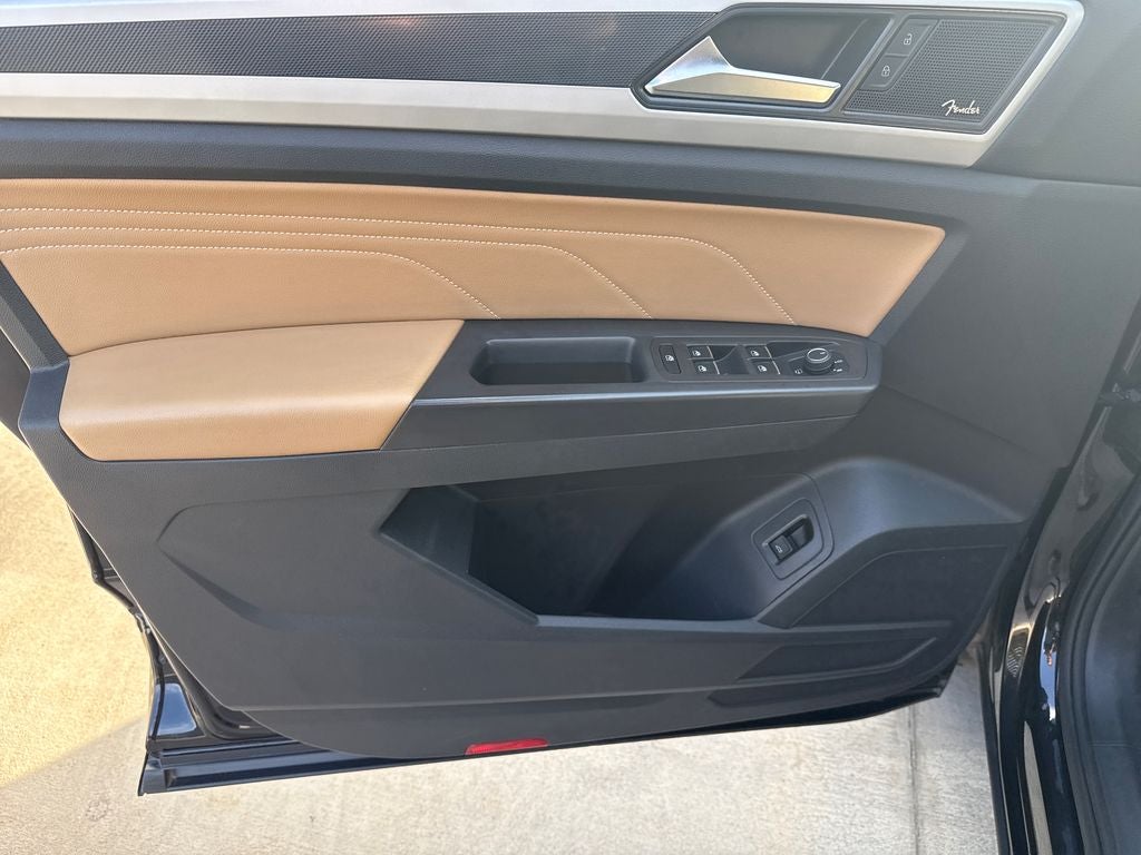 2022 Volkswagen Atlas Cross Sport 3.6L V6 SEL Premium R-Line