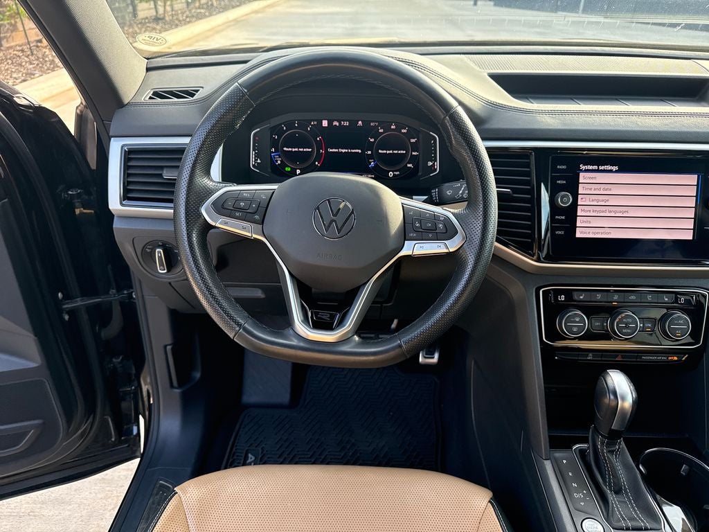 2022 Volkswagen Atlas Cross Sport 3.6L V6 SEL Premium R-Line