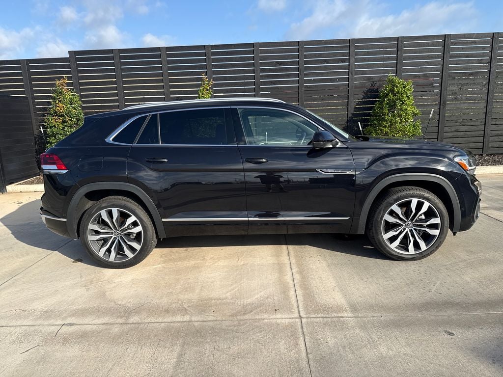 2022 Volkswagen Atlas Cross Sport 3.6L V6 SEL Premium R-Line