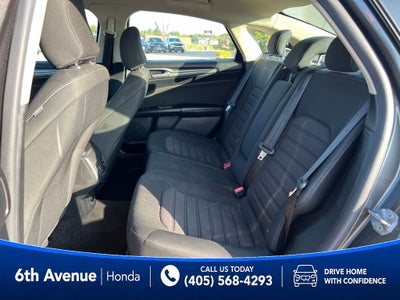 2020 Ford Fusion SE