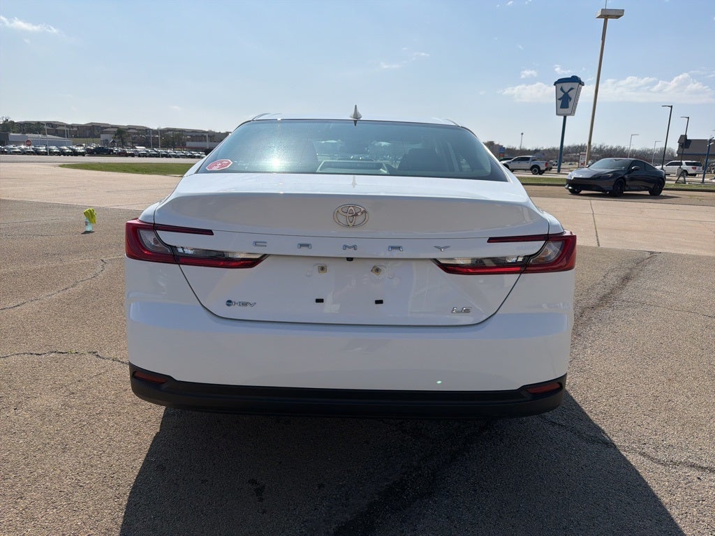 2025 Toyota Camry LE