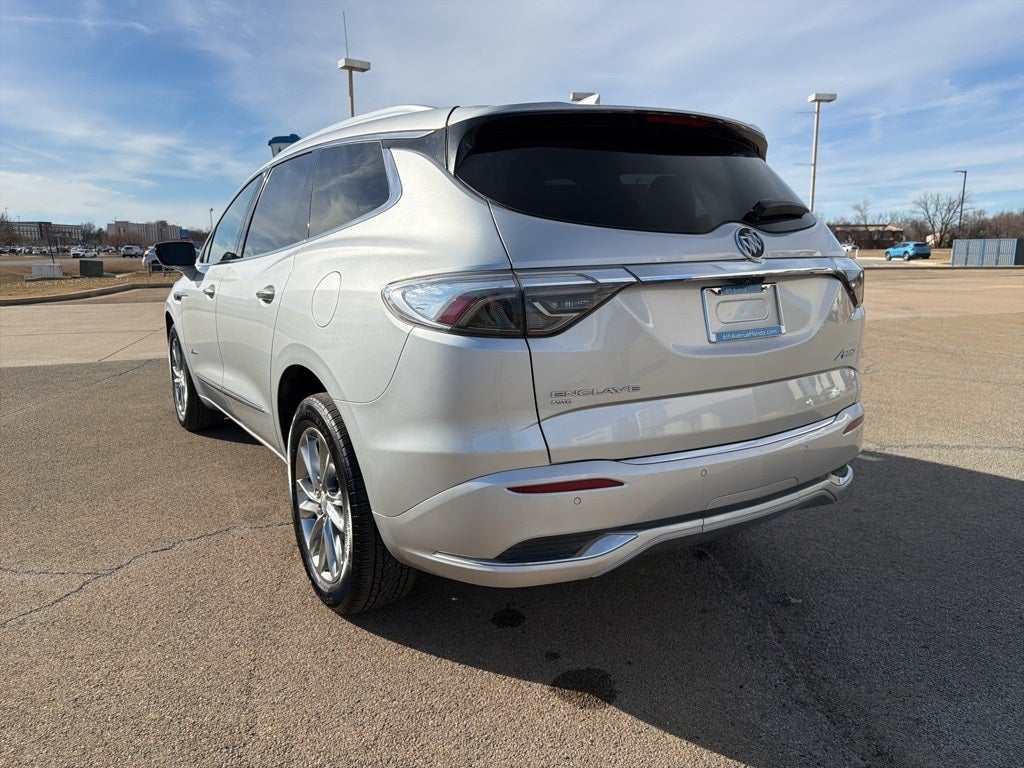 2022 Buick Enclave Avenir