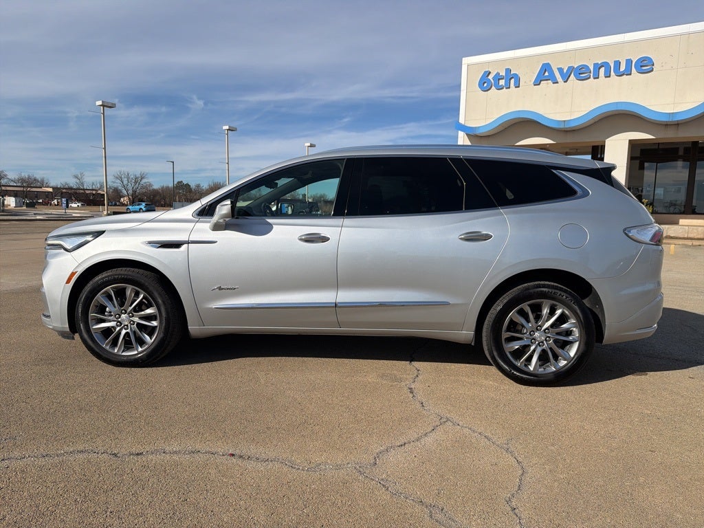 2022 Buick Enclave Avenir