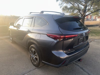 2020 Toyota Highlander Hybrid XLE