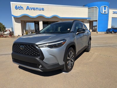 2025 Toyota Corolla Cross XLE