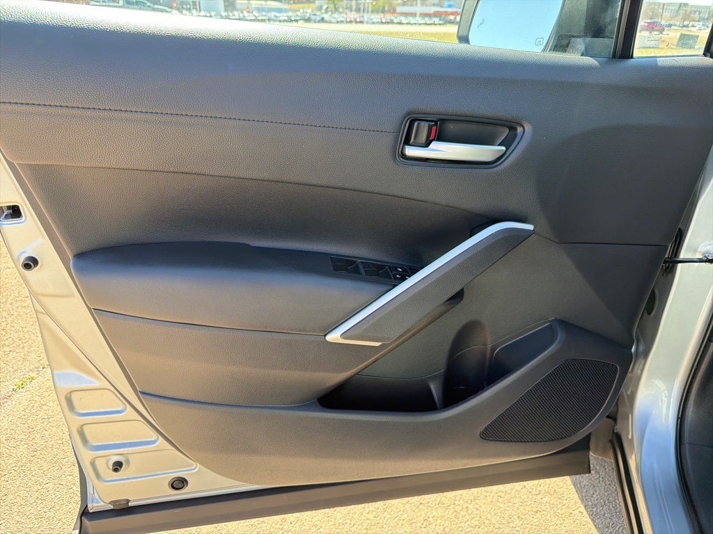 2025 Toyota Corolla Cross XLE