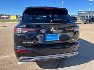 2025 Mitsubishi Outlander SE