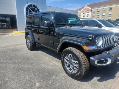2025 Jeep Wrangler WRANGLER 4-DOOR SAHARA