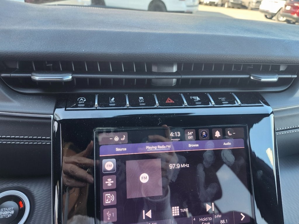 2025 Jeep Grand Cherokee Altitude 4x2