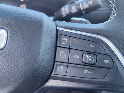 2025 Jeep Grand Cherokee Altitude 4x2