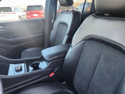 2025 Jeep Grand Cherokee Altitude 4x2