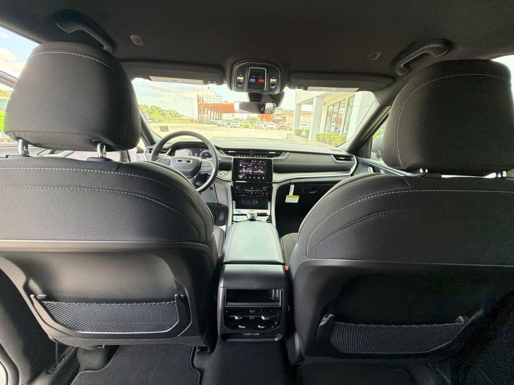 2026 Jeep Grand Cherokee GRAND CHEROKEE LAREDO 4X2