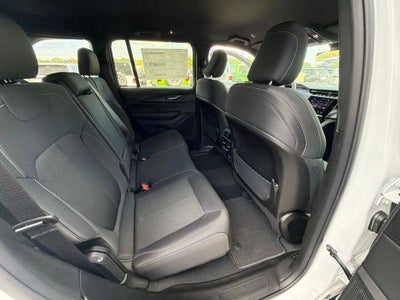 2026 Jeep Grand Cherokee GRAND CHEROKEE LAREDO 4X2