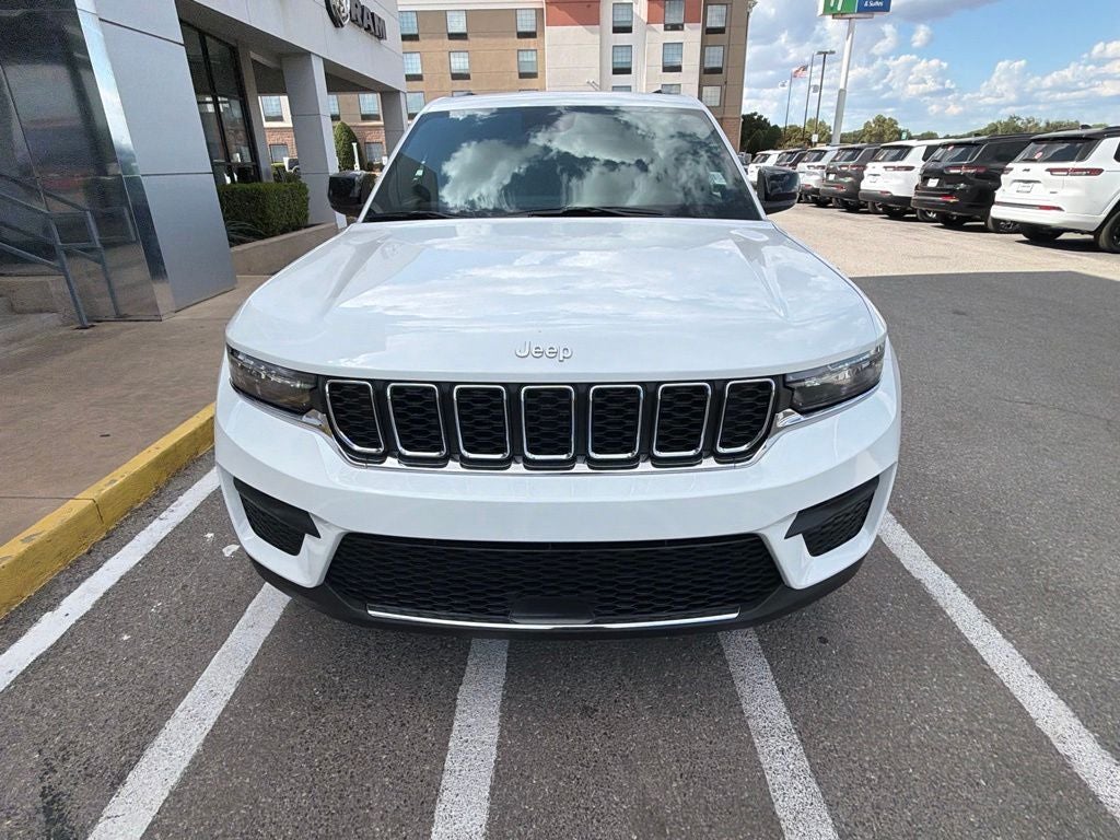 2026 Jeep Grand Cherokee GRAND CHEROKEE LAREDO 4X2