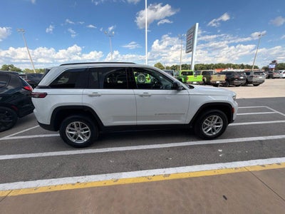 2026 Jeep Grand Cherokee GRAND CHEROKEE LAREDO 4X2