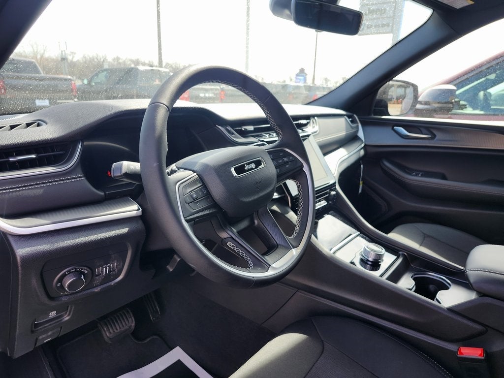 2026 Jeep Grand Cherokee GRAND CHEROKEE LAREDO 4X2