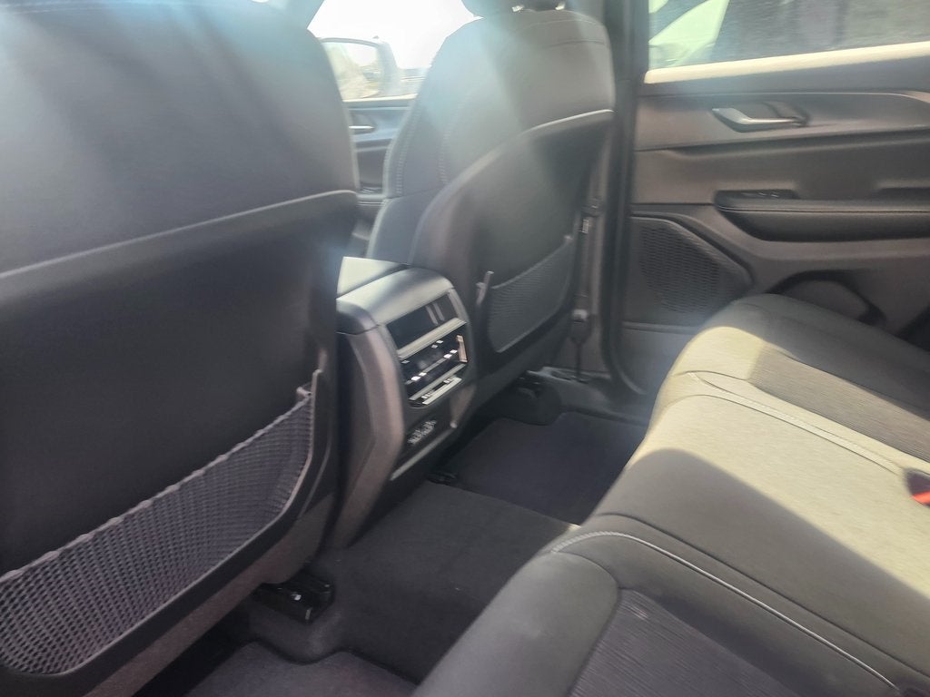 2026 Jeep Grand Cherokee GRAND CHEROKEE LAREDO 4X2