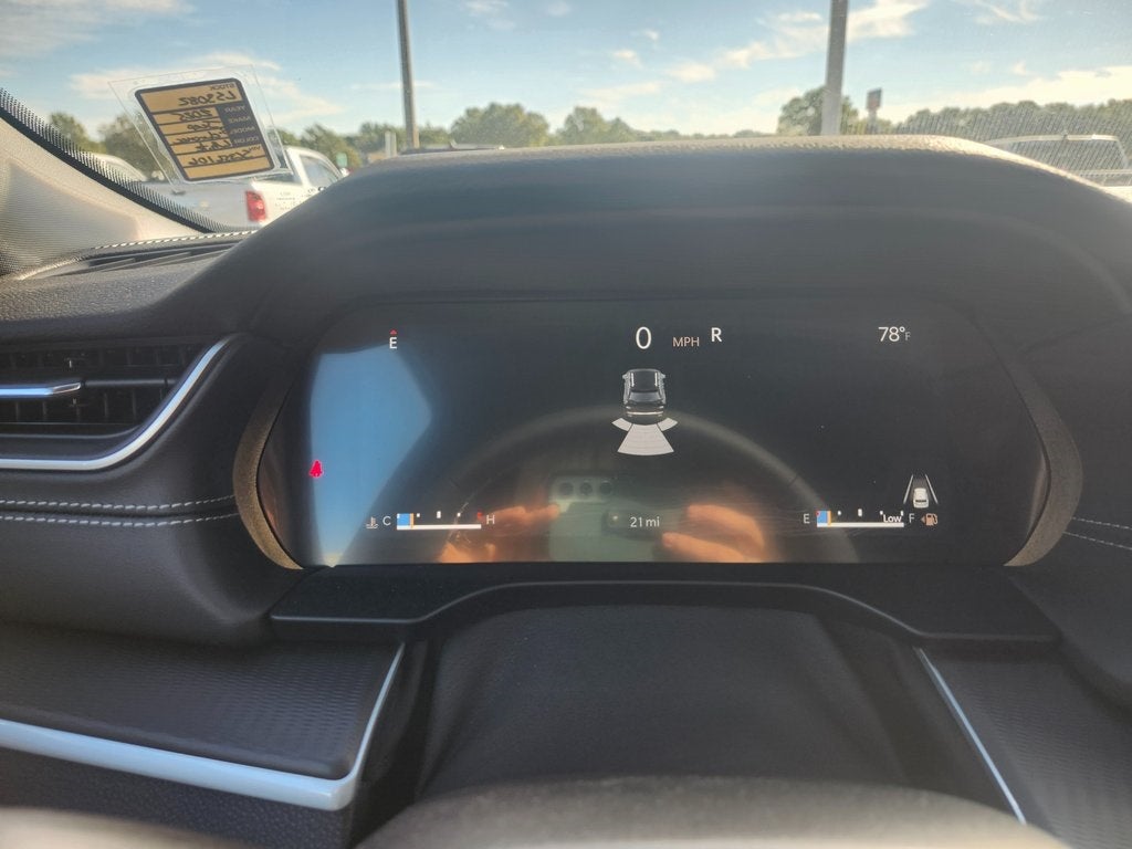 2025 Jeep Grand Cherokee GRAND CHEROKEE LAREDO X 4X2