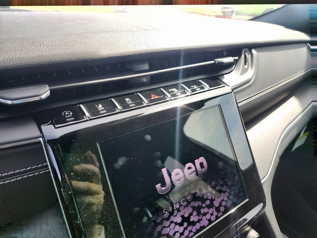 2026 Jeep Grand Cherokee GRAND CHEROKEE LAREDO 4X2