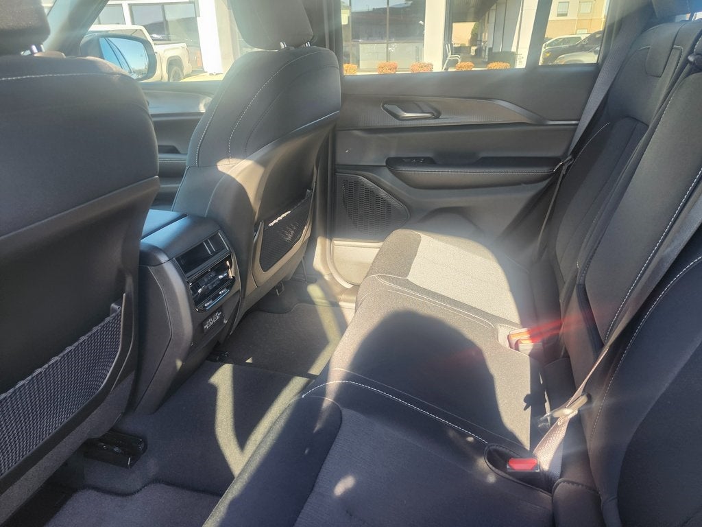 2025 Jeep Grand Cherokee GRAND CHEROKEE LAREDO X 4X2