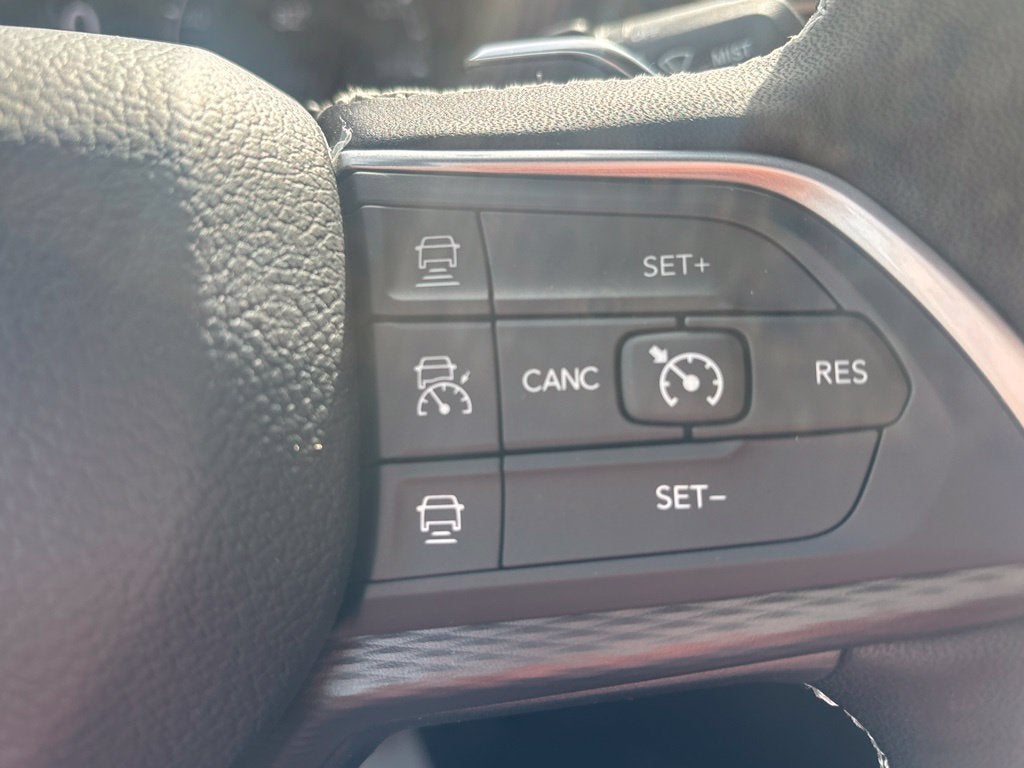 2026 Jeep Grand Cherokee GRAND CHEROKEE LAREDO 4X4
