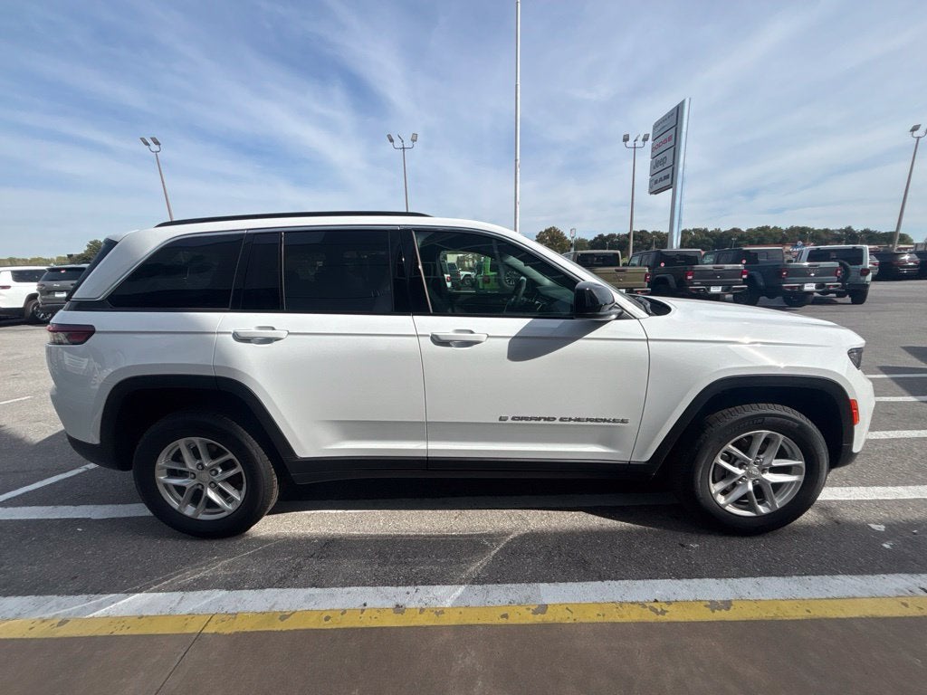 2026 Jeep Grand Cherokee GRAND CHEROKEE LAREDO 4X4