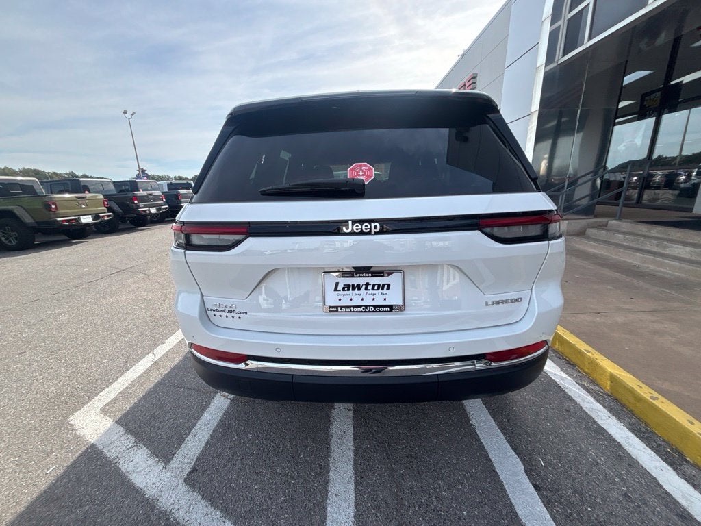 2026 Jeep Grand Cherokee GRAND CHEROKEE LAREDO 4X4