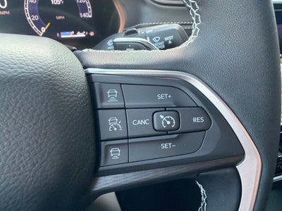 2026 Jeep Grand Cherokee GRAND CHEROKEE LAREDO X 4X4