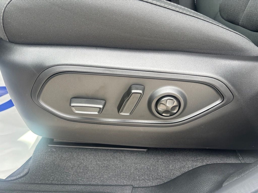 2026 Jeep Grand Cherokee GRAND CHEROKEE L LAREDO X 4X2
