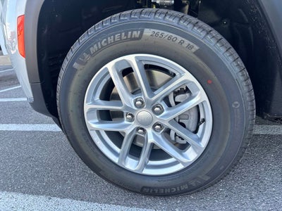 2026 Jeep Grand Cherokee GRAND CHEROKEE L LAREDO X 4X2