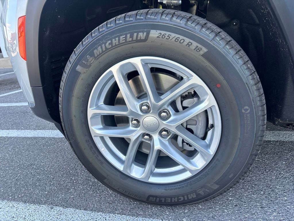 2026 Jeep Grand Cherokee GRAND CHEROKEE L LAREDO X 4X2