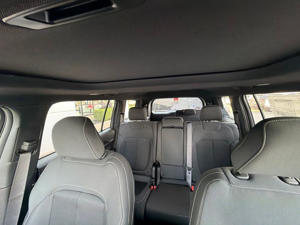 2026 Jeep Grand Cherokee GRAND CHEROKEE L LAREDO X 4X2