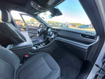 2025 Jeep Grand Cherokee L Laredo X 4x2