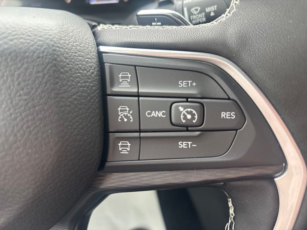 2026 Jeep Grand Cherokee GRAND CHEROKEE L LAREDO X 4X2