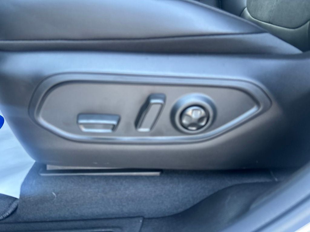 2026 Jeep Grand Cherokee GRAND CHEROKEE L LAREDO ALTITUDE 4X2