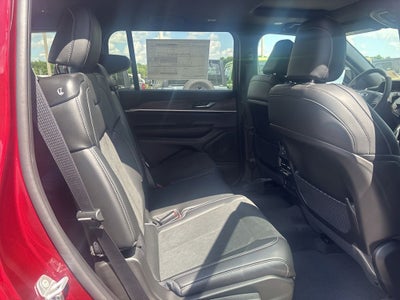 2026 Jeep Grand Cherokee GRAND CHEROKEE L LAREDO ALTITUDE 4X2