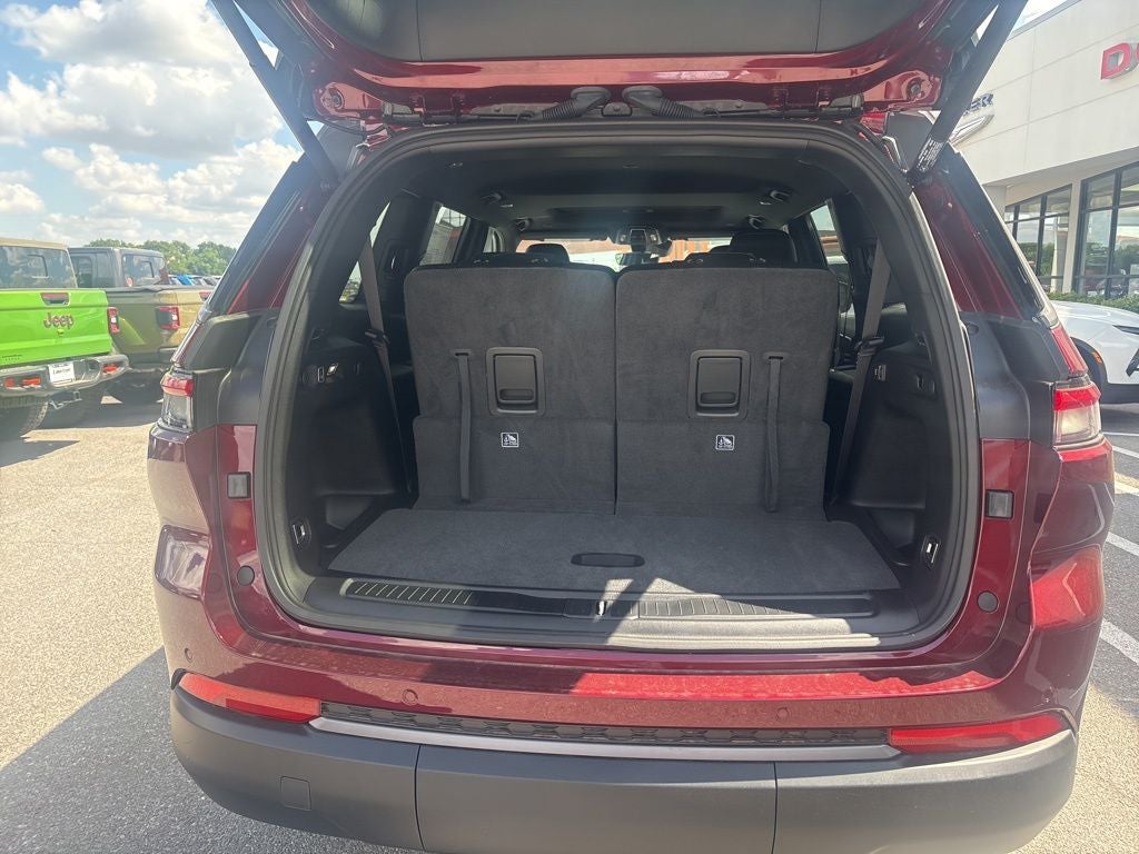 2026 Jeep Grand Cherokee GRAND CHEROKEE L LAREDO ALTITUDE 4X2