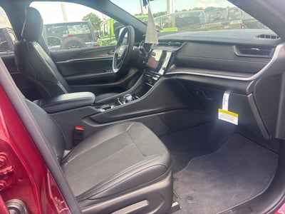 2026 Jeep Grand Cherokee GRAND CHEROKEE L LAREDO ALTITUDE 4X2