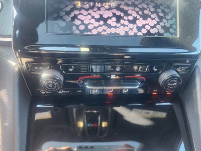 2025 Jeep Grand Cherokee GRAND CHEROKEE L LAREDO X 4X4