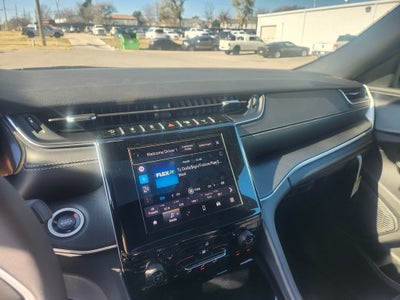 2025 Jeep Grand Cherokee GRAND CHEROKEE L LAREDO X 4X4