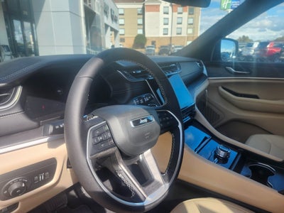 2025 Jeep Grand Cherokee GRAND CHEROKEE L LIMITED 4X4