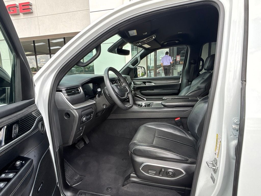 2023 Jeep Wagoneer L Series III 4x4