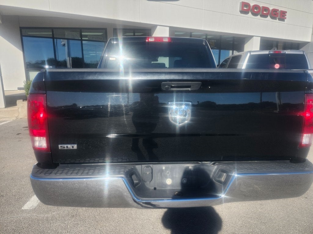 2022 RAM 1500 Classic SLT Crew Cab 4x2 5'7' Box