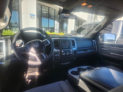 2022 RAM 1500 Classic SLT Crew Cab 4x2 5'7' Box