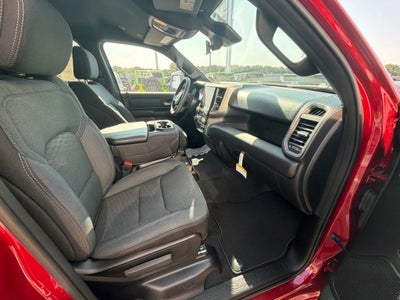 2026 RAM Ram 1500 RAM 1500 EXPRESS QUAD CAB 4X2 6'4' BOX