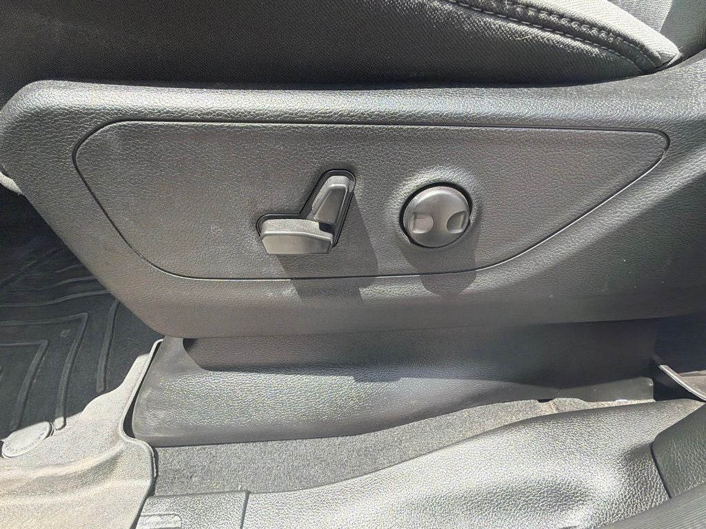 2022 RAM 1500 Lone Star Crew Cab 4x2 5'7' Box