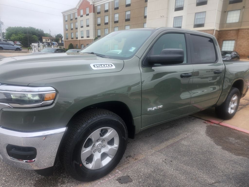 2026 RAM Ram 1500 RAM 1500 TRADESMAN CREW CAB 4X2 5'7' BOX
