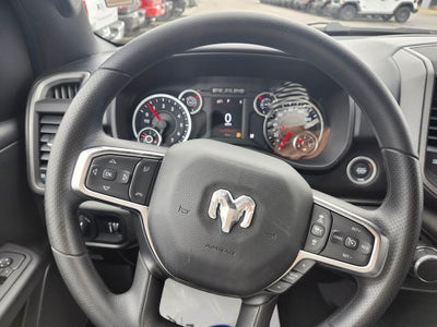 2026 RAM Ram 1500 RAM 1500 TRADESMAN CREW CAB 4X2 5'7' BOX