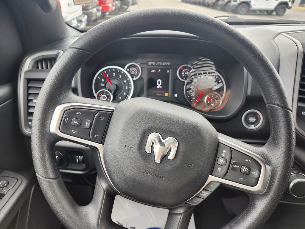 2026 RAM Ram 1500 RAM 1500 TRADESMAN CREW CAB 4X2 5'7' BOX