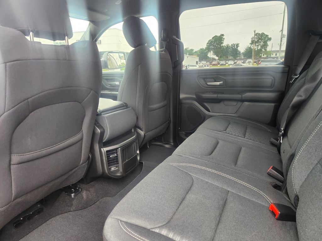 2026 RAM Ram 1500 RAM 1500 TRADESMAN CREW CAB 4X2 5'7' BOX